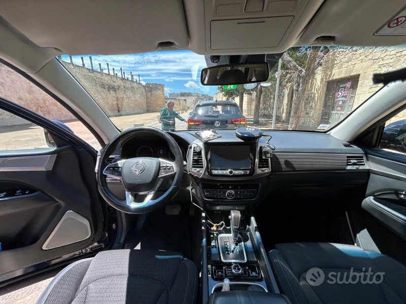 Usata Ssangyong (KGM) Rexton 181 CV (133 kW) 2019 SUV