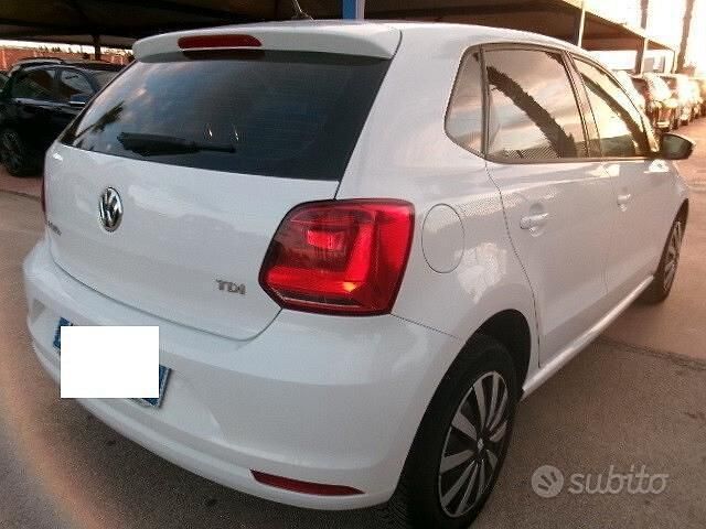Usata VW Polo Comfortline 74 CV (54 kW) 2015 Bianco Berlina