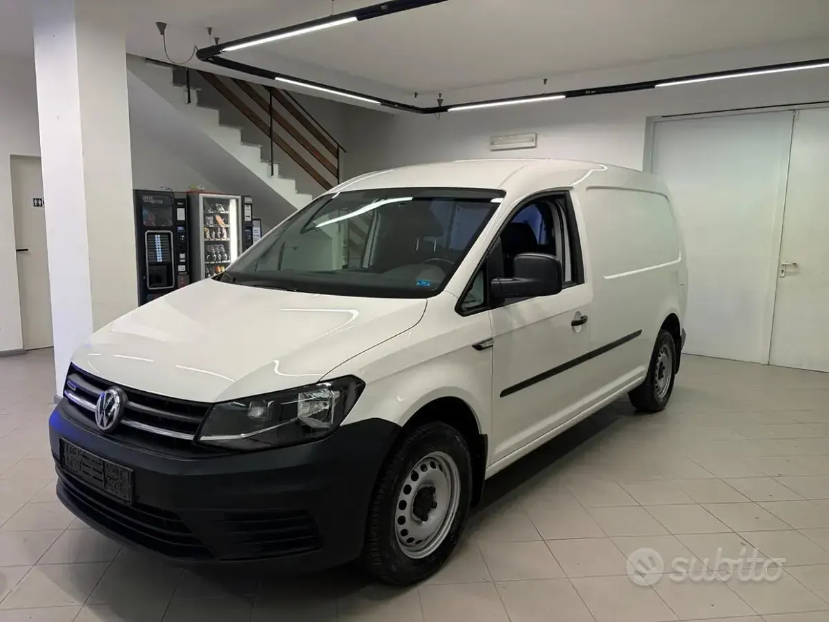 Usata VW Caddy Maxi Highline 110 CV (80 kW) 2020 Bianco Monovolume