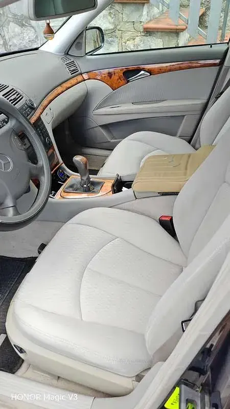 Usata Mercedes E270 Elegance 170 CV (125 kW) 2002 Berlina