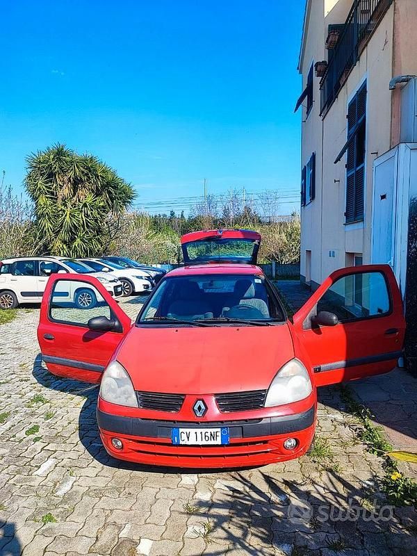 Usata Renault Clio II 2005 Rosso Berlina