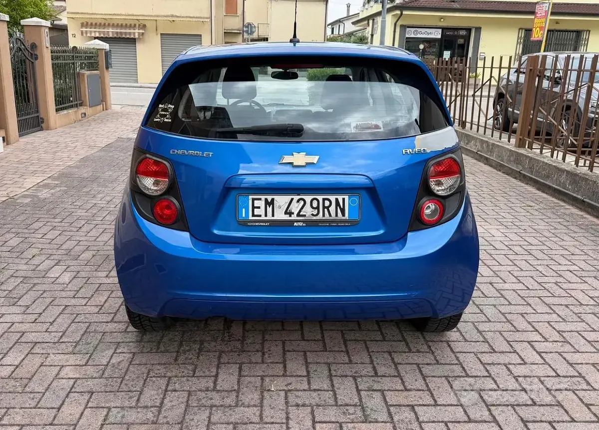 Usata Chevrolet Aveo 84 CV (61 kW) 2012 Blu Berlina