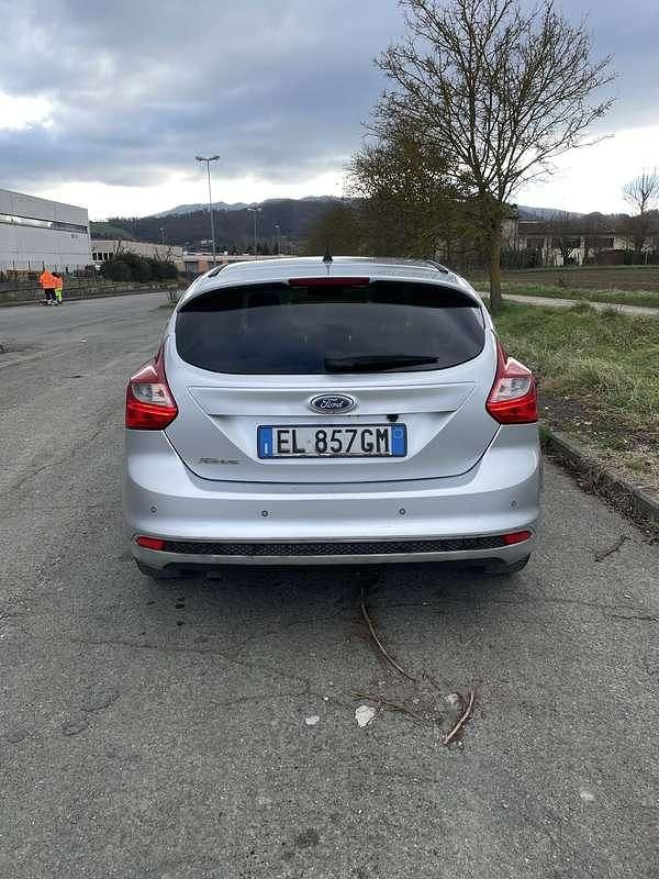 Usata Ford Focus Titanium 116 CV (85 kW) 2012 Grigio Berlina