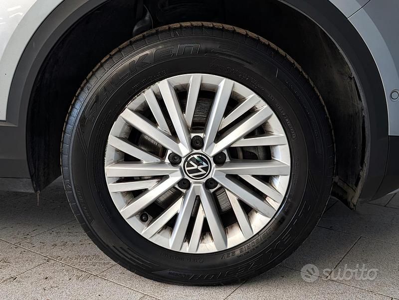 Usata VW T-Roc Life 150 CV (110 kW) 2025 Grigio SUV