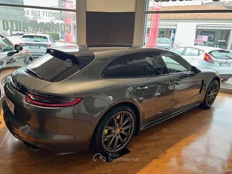 Usata Porsche Panamera Turbo S Sport Turismo 549 CV (403 kW) 2018 Grigio Berlina