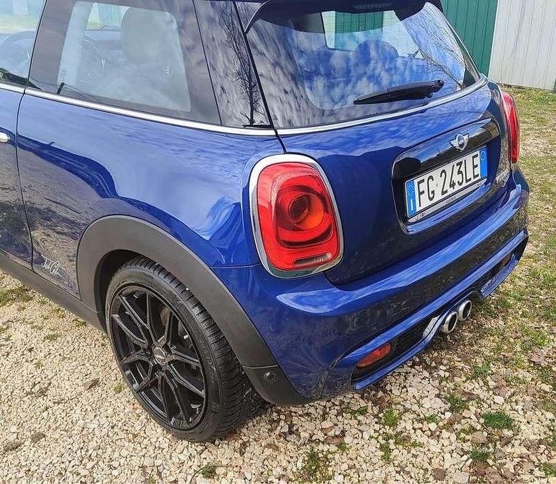 Usata Mini Cooper SD Coupé Hype 170 CV (125 kW) 2016 Blu/azzurro Coupé