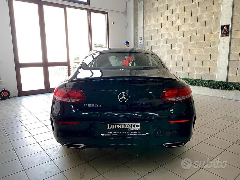 Usata Mercedes C220 Premium 170 CV (125 kW) 2017 Nero Coupé