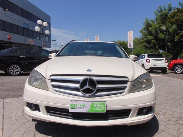Begagnad Mercedes C250 Avantgarde 204 HK (150 kW) 2011 Vit Kombi