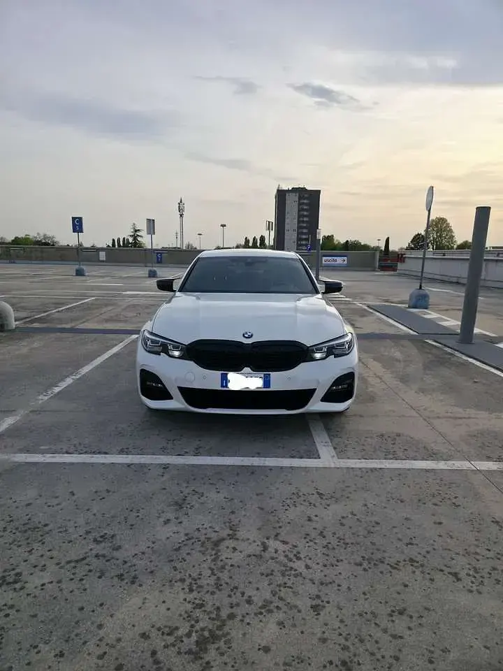 Usata BMW 330 M Sport 184 CV (135 kW) 2020 Bianco Berlina