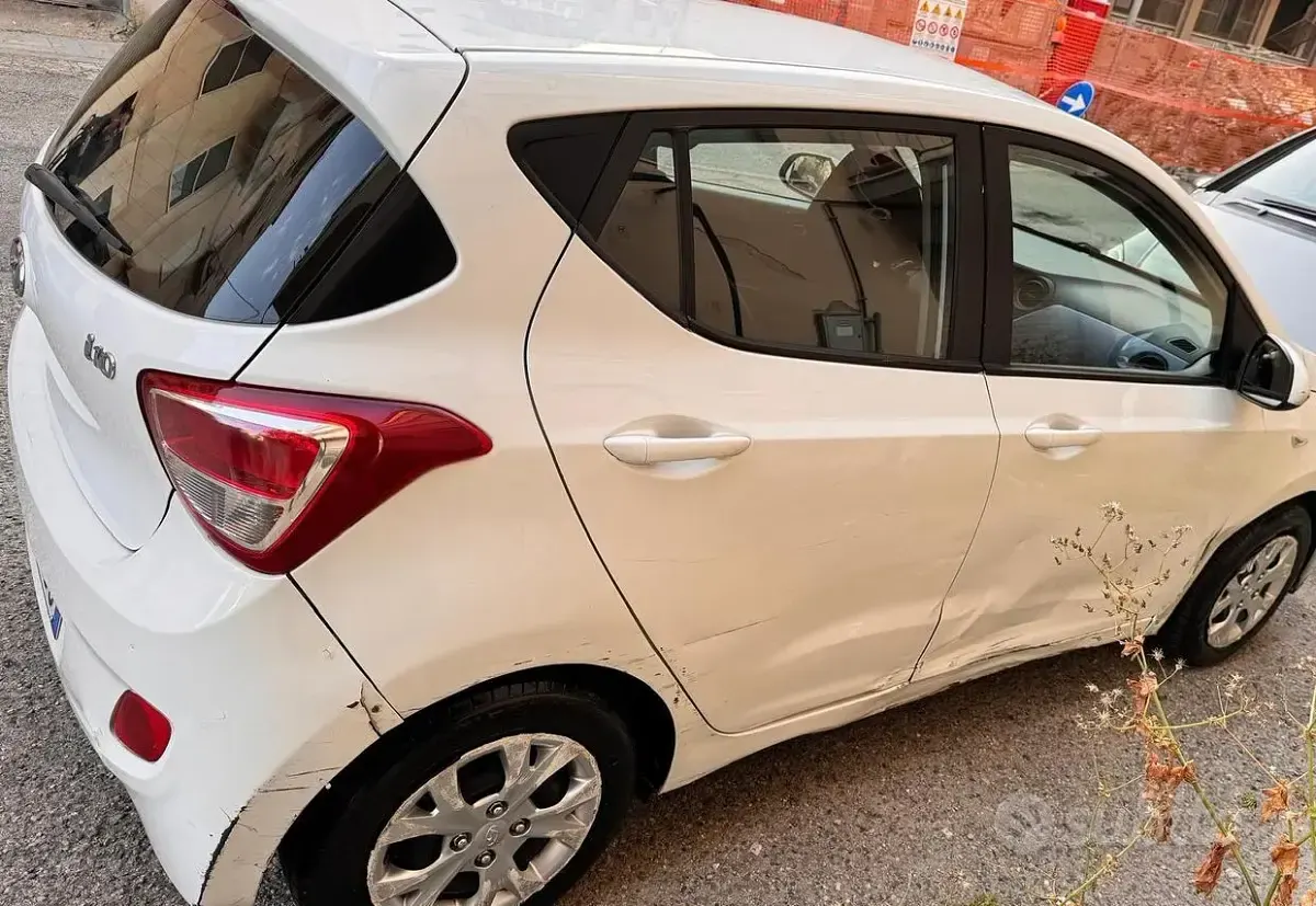 Usata Hyundai i10 2015 Bianco Utilitaria