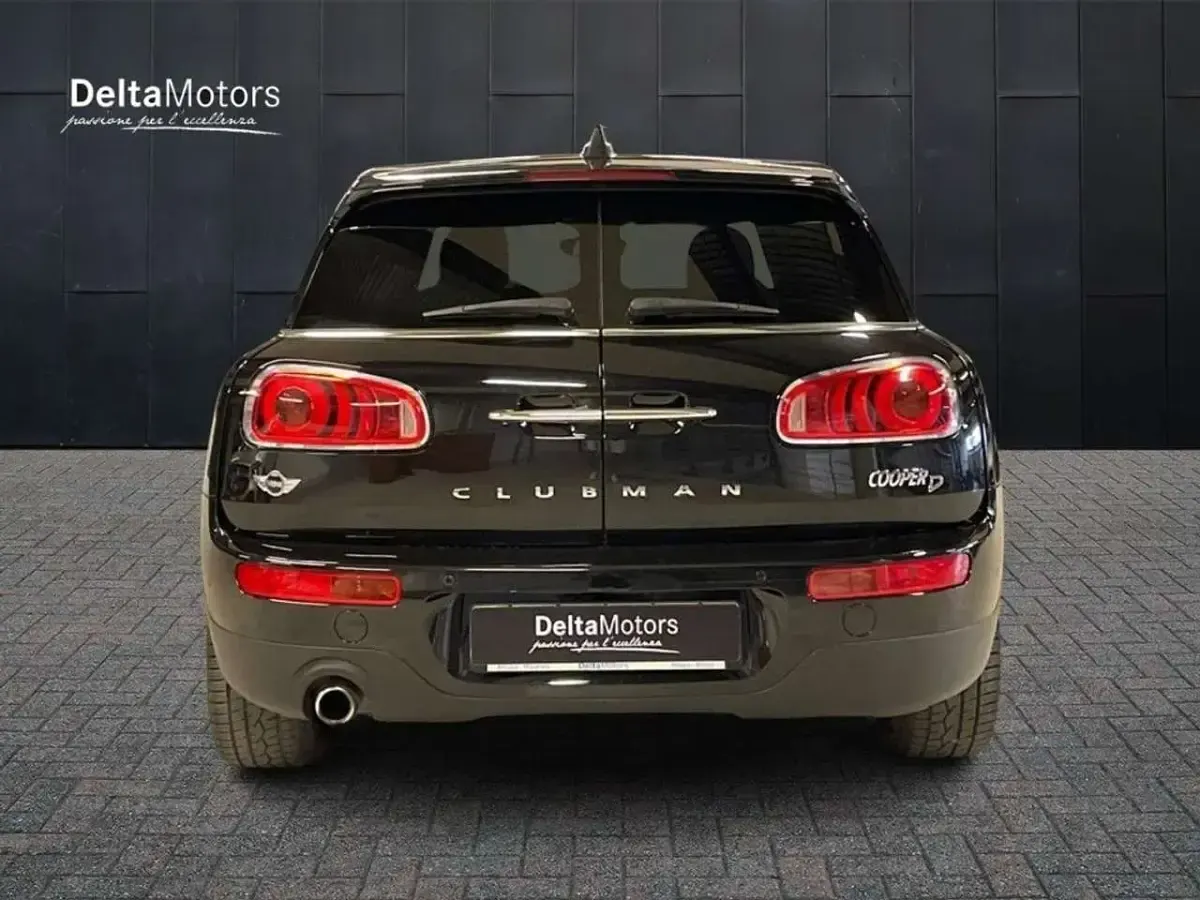 Usata Mini Cooper D 150 CV (110 kW) 2018 Nero Utilitaria