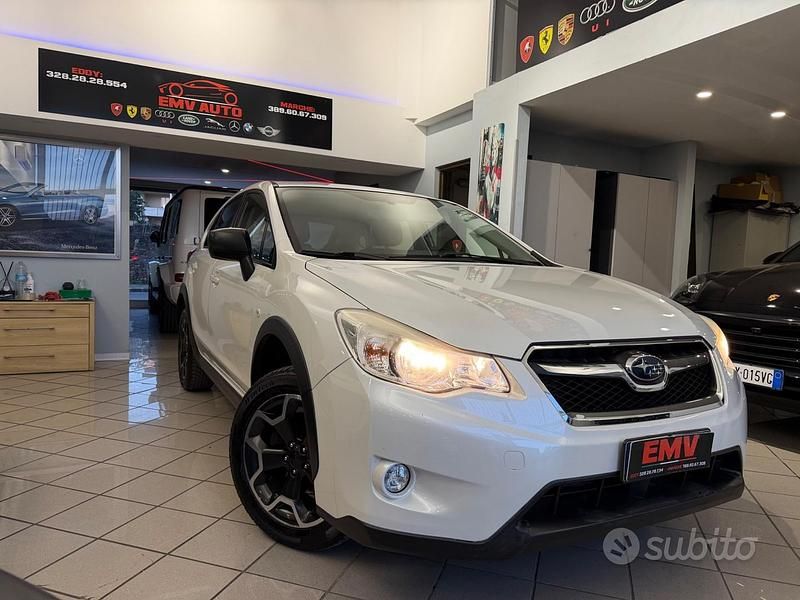 Usata Subaru XV Style 114 CV (83 kW) 2014 Bianco SUV