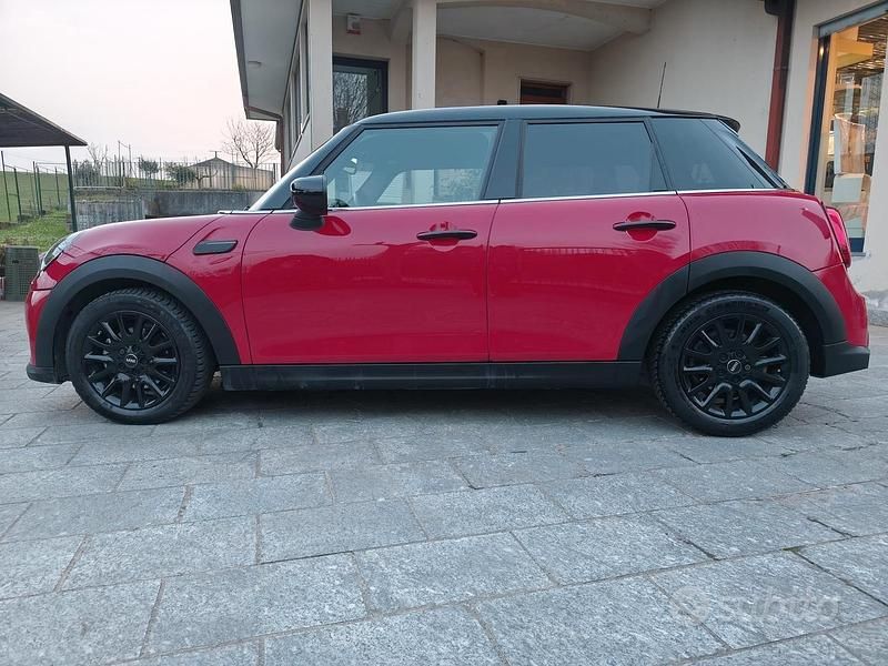 Usata Mini Cooper 136 CV (100 kW) 2022 Rosso Utilitaria