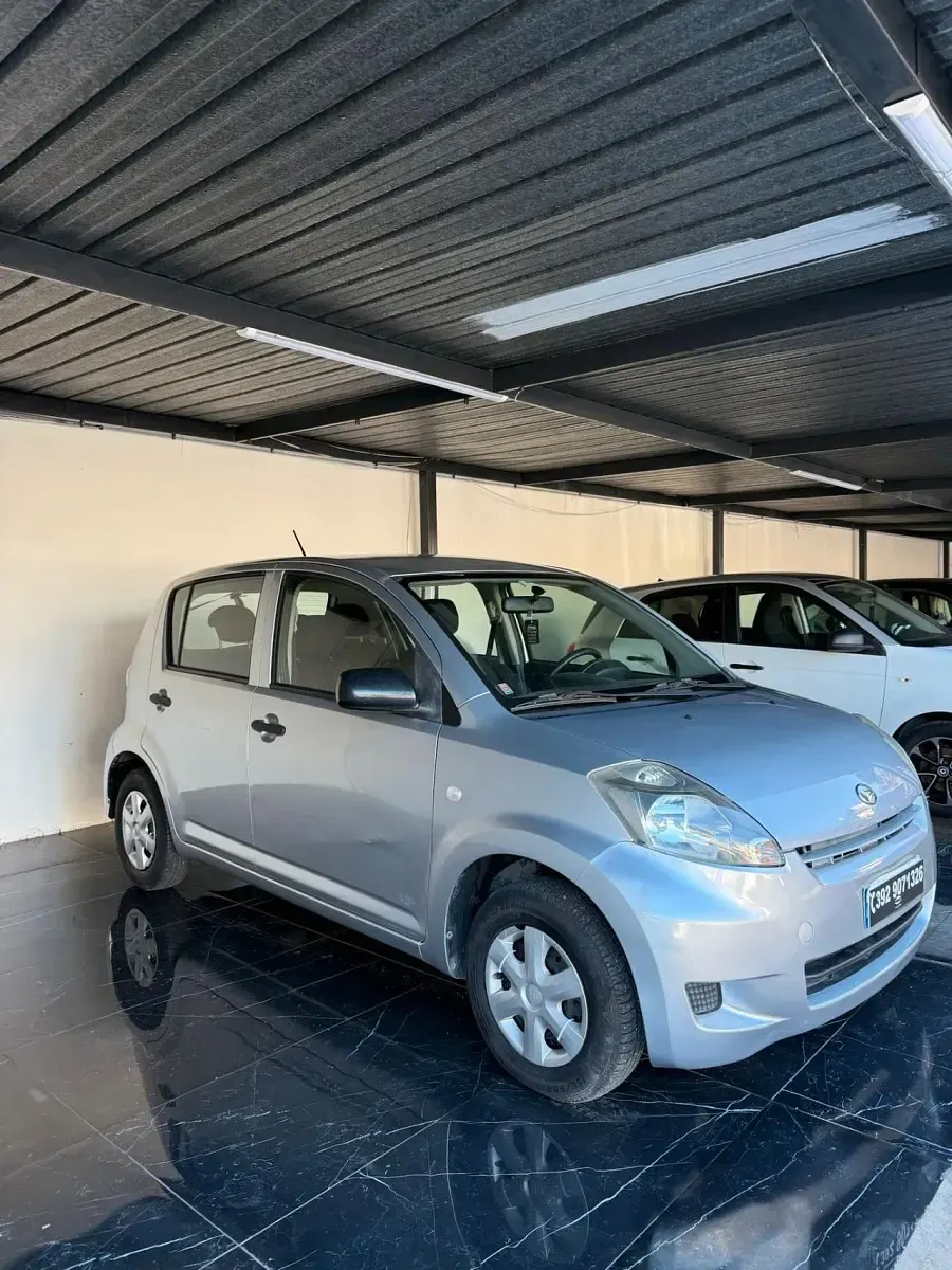 Usata Daihatsu Sirion HIRO 69 CV (50 kW) 2008 Grigio Utilitaria