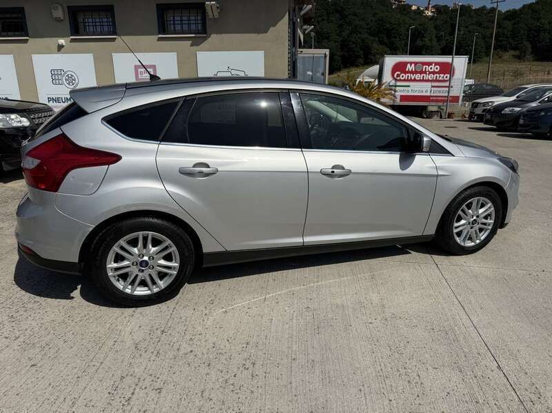 Usata Ford Focus Titanium S 101 CV (74 kW) 2014 Grigio Berlina