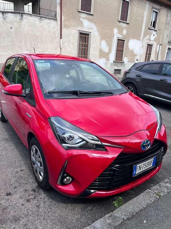Second-hand Toyota Yaris Hybrid Business Edition 73 CP (53 kW) 2018 Berlinǎ