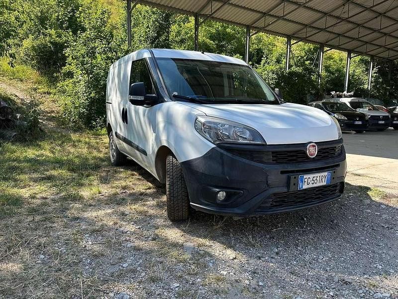 Usata 2016 Fiat Doblò Pop Monovolume | 4850 € (Ottimo prezzo) - Immagine 1/4