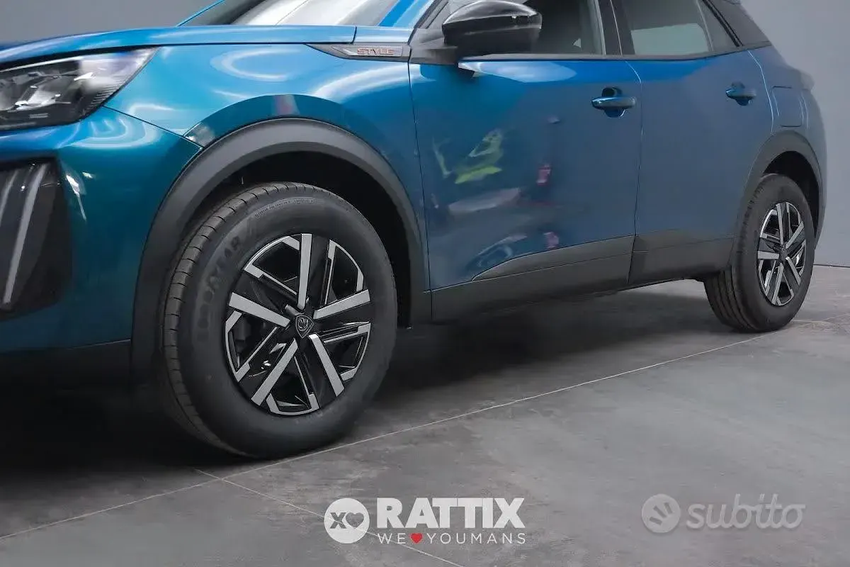 Nuova Peugeot 2008 Style 101 CV (74 kW) 2025 Blu SUV