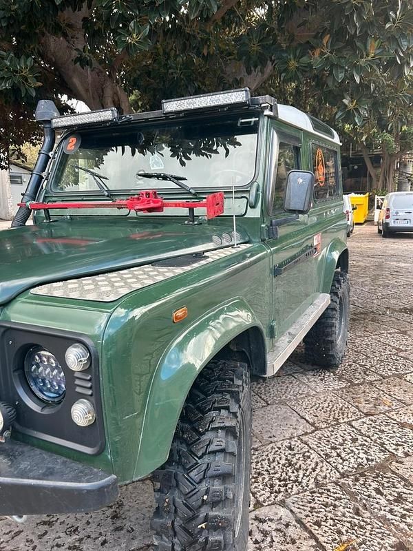 Usata Land Rover Defender 2000 Verde Station wagon