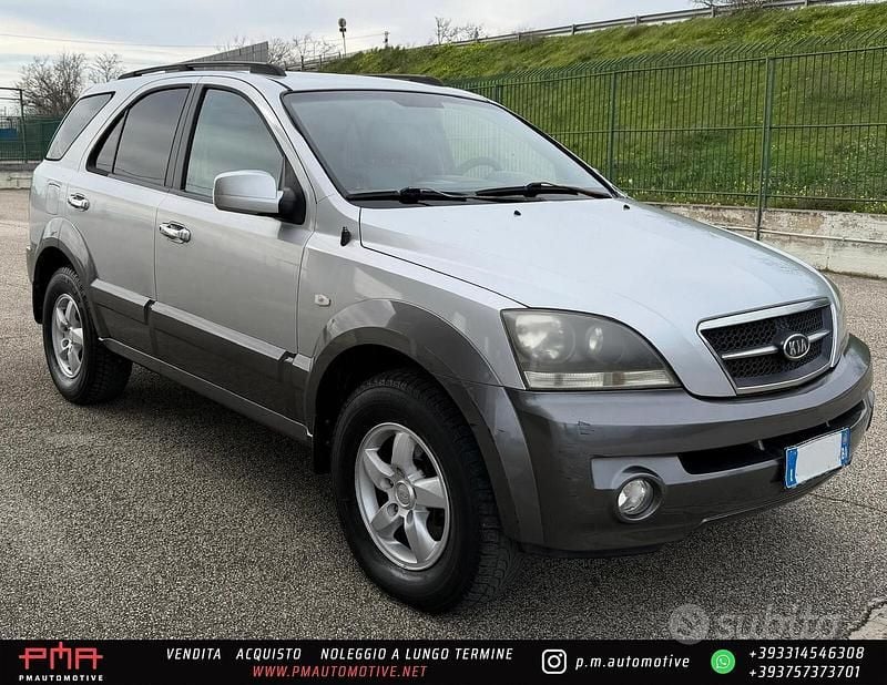 Usata Kia Sorento Active 140 CV (102 kW) 2006 Grigio SUV