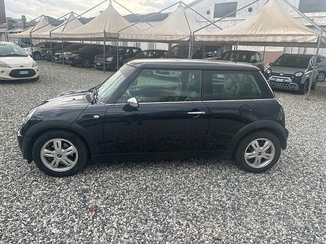 Usata Mini ONE 90 CV (66 kW) 2005 Nero Utilitaria