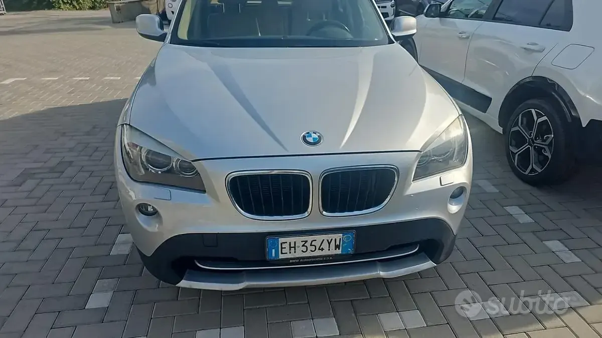 Usata BMW X1 177 CV (130 kW) 2011 Grigio SUV