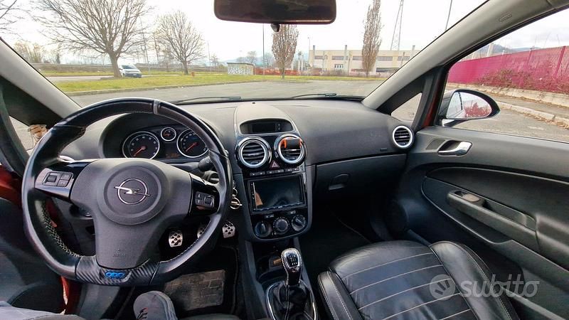Usata Opel Corsa OPC 210 CV (154 kW) 2013 Utilitaria