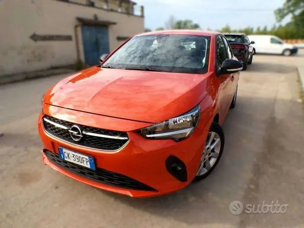 Usata Opel Corsa Edition 101 CV (74 kW) 2022 Arancione Utilitaria