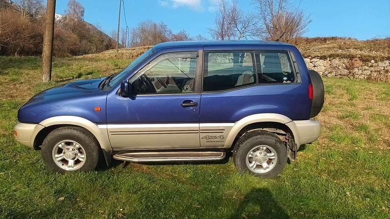 Usata Nissan Terrano 125 CV (91 kW) 1997 Blu/azzurro SUV