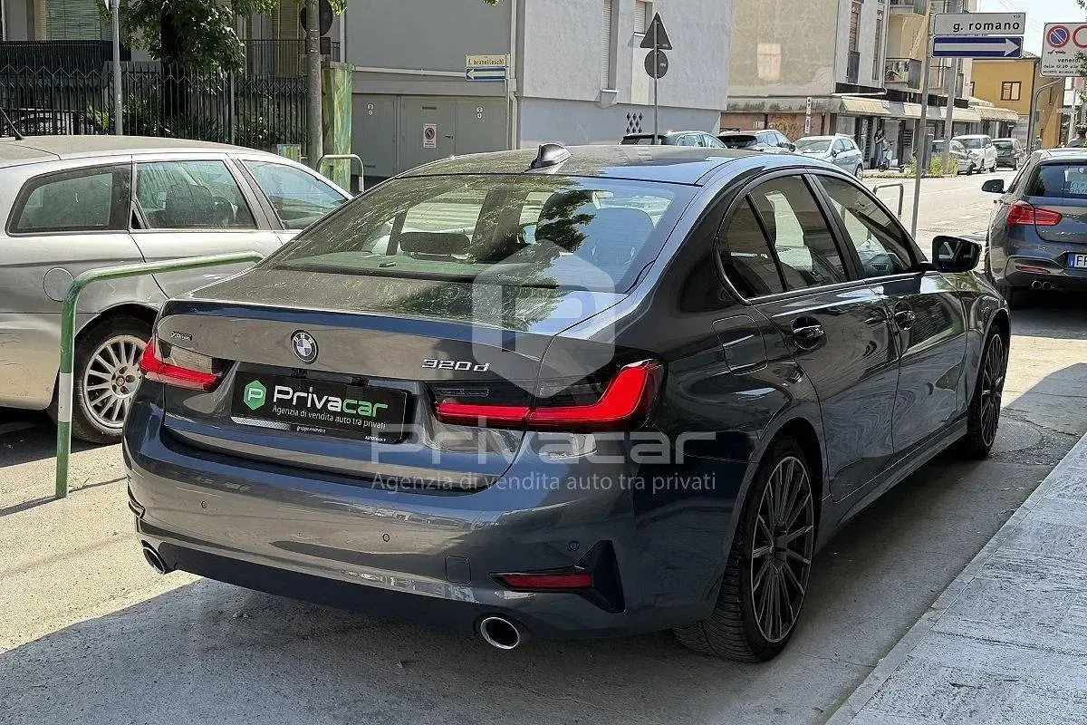 Usata BMW 320 Sport Line 190 CV (139 kW) 2021 Grigio Berlina