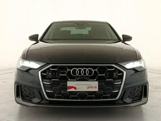 Usado Audi A6 S-Line 204 CV (150 kW) 2024 Azul Berlina