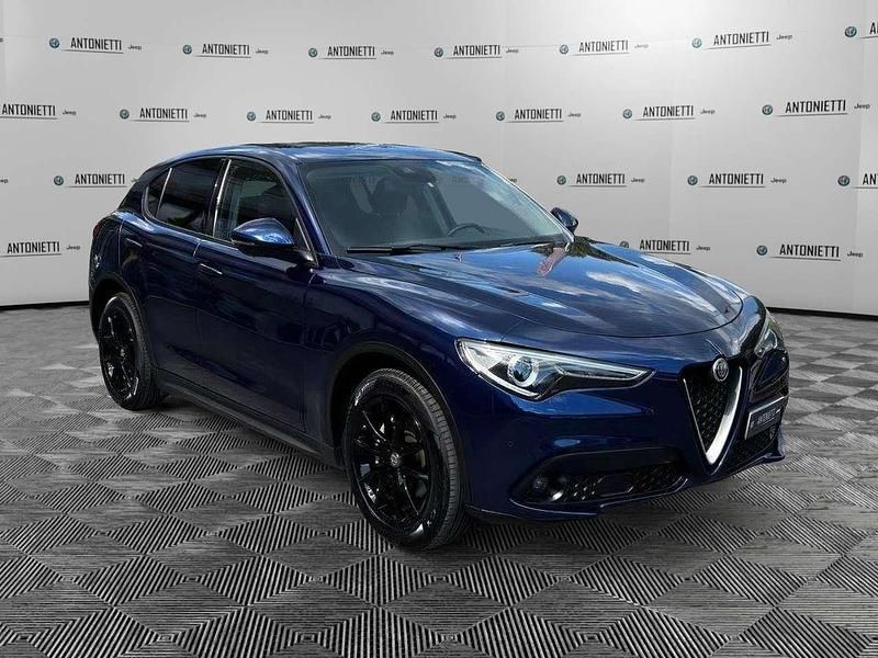 Usata Alfa Romeo Stelvio Business 160 CV (117 kW) 2020 Blu/azzurro SUV