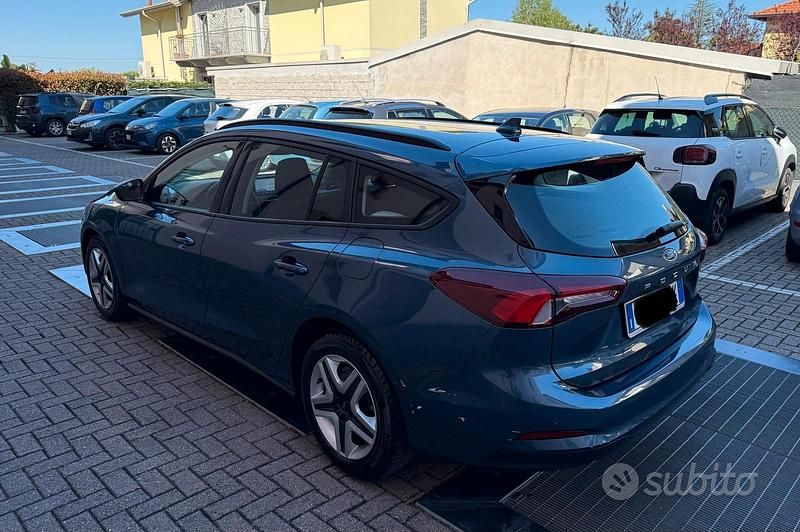 Usata Ford Focus 120 CV (88 kW) 2022 Blu Station wagon