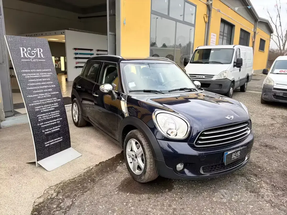 Usata Mini Cooper D Countryman 90 CV (66 kW) 2014 Bluazzurro SUV