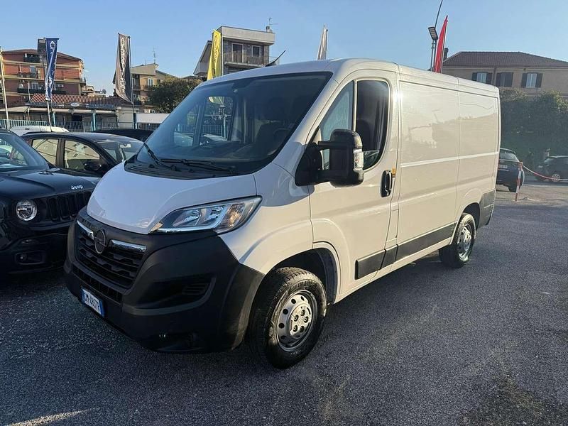 Usata Opel Movano 140 CV (102 kW) 2023 Bianco Furgone