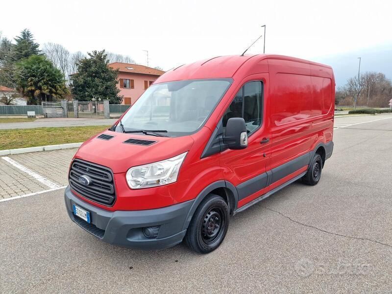 Usata Ford Transit 125 CV (91 kW) 2015 Rosso Berlina
