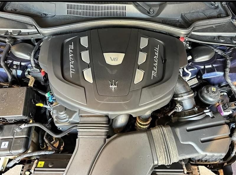 Usata Maserati Ghibli 250 CV (183 kW) 2015 Blu Coupé