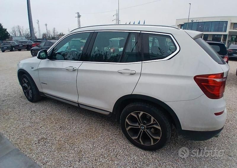 Usata BMW 2000 177 CV (130 kW) 2017 Bianco Berlina