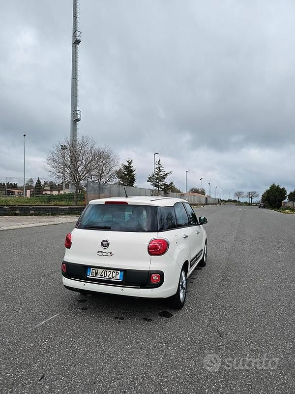 Gebraucht Fiat 500L 105 PS (77 kW) 2015 Weiß Van / Kleinbus