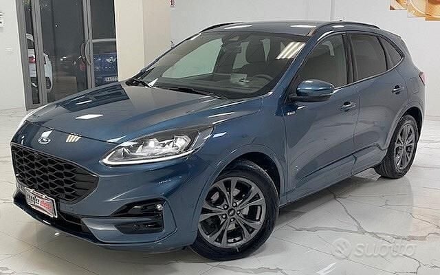 Usata Ford Kuga ST-Line 120 CV (88 kW) 2023 Blu SUV