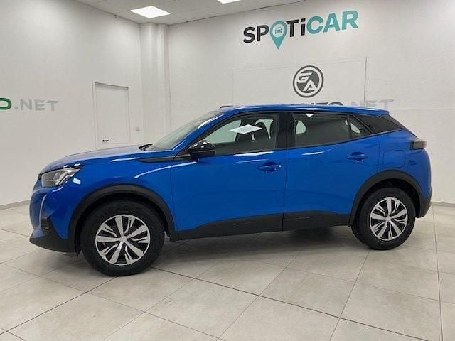 Usata Peugeot 2008 Active 102 CV (75 kW) 2022 Azzurro SUV