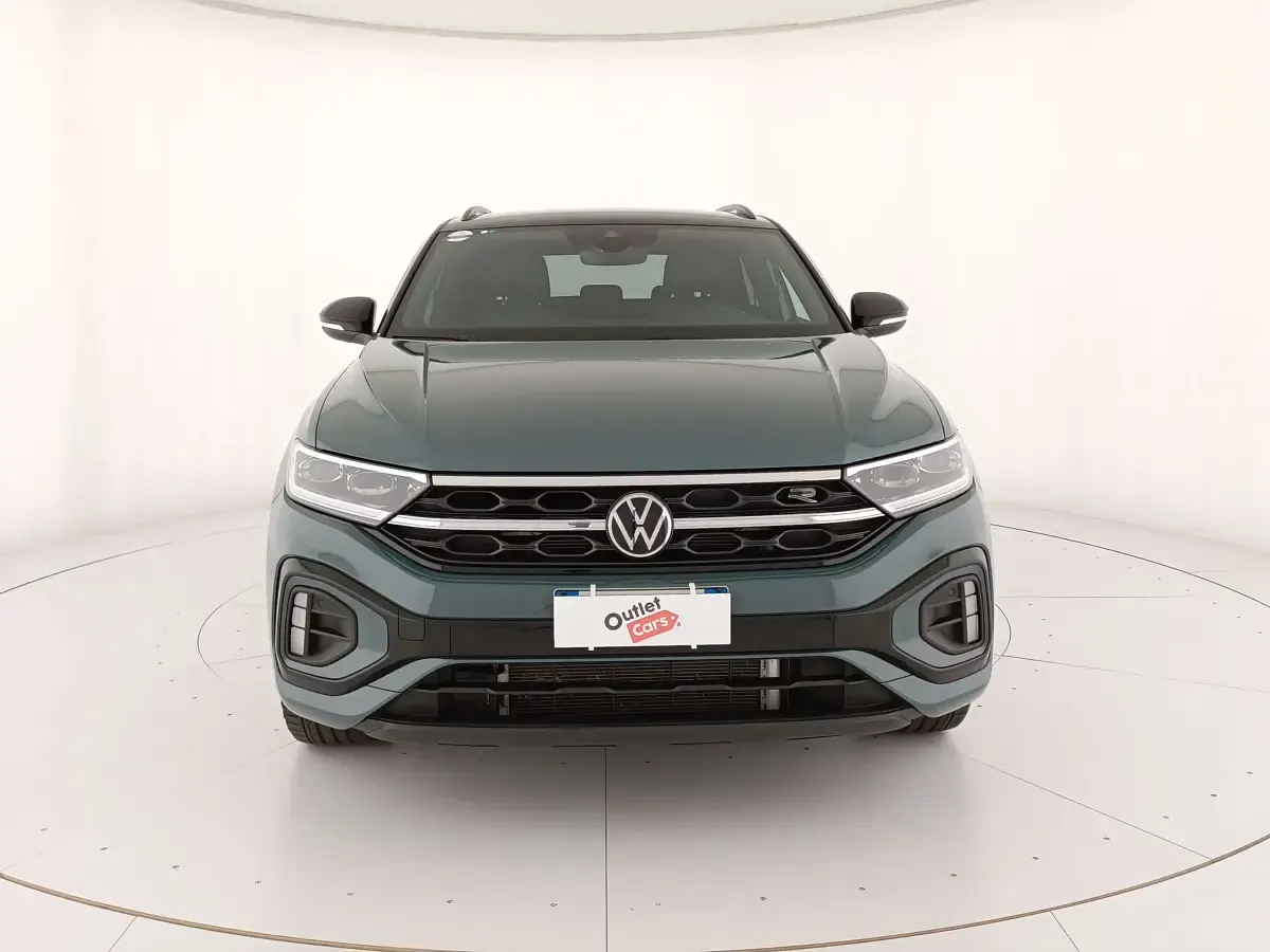 Usata VW T-Roc R-line 150 CV (110 kW) 2023 Petroleum blue metallizzato nero SUV