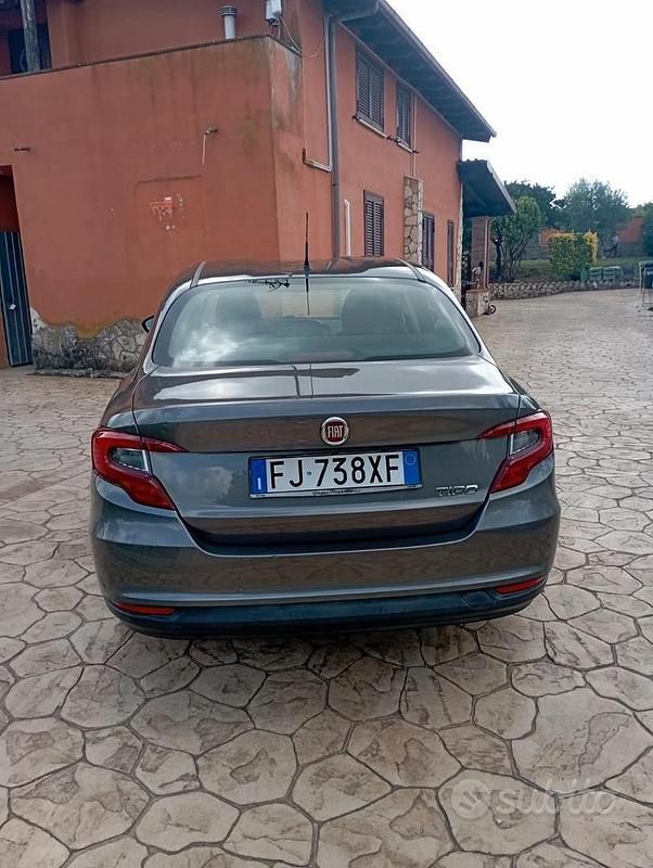 Usata Fiat Tipo Easy 95 CV (69 kW) 2017 Grigio Berlina