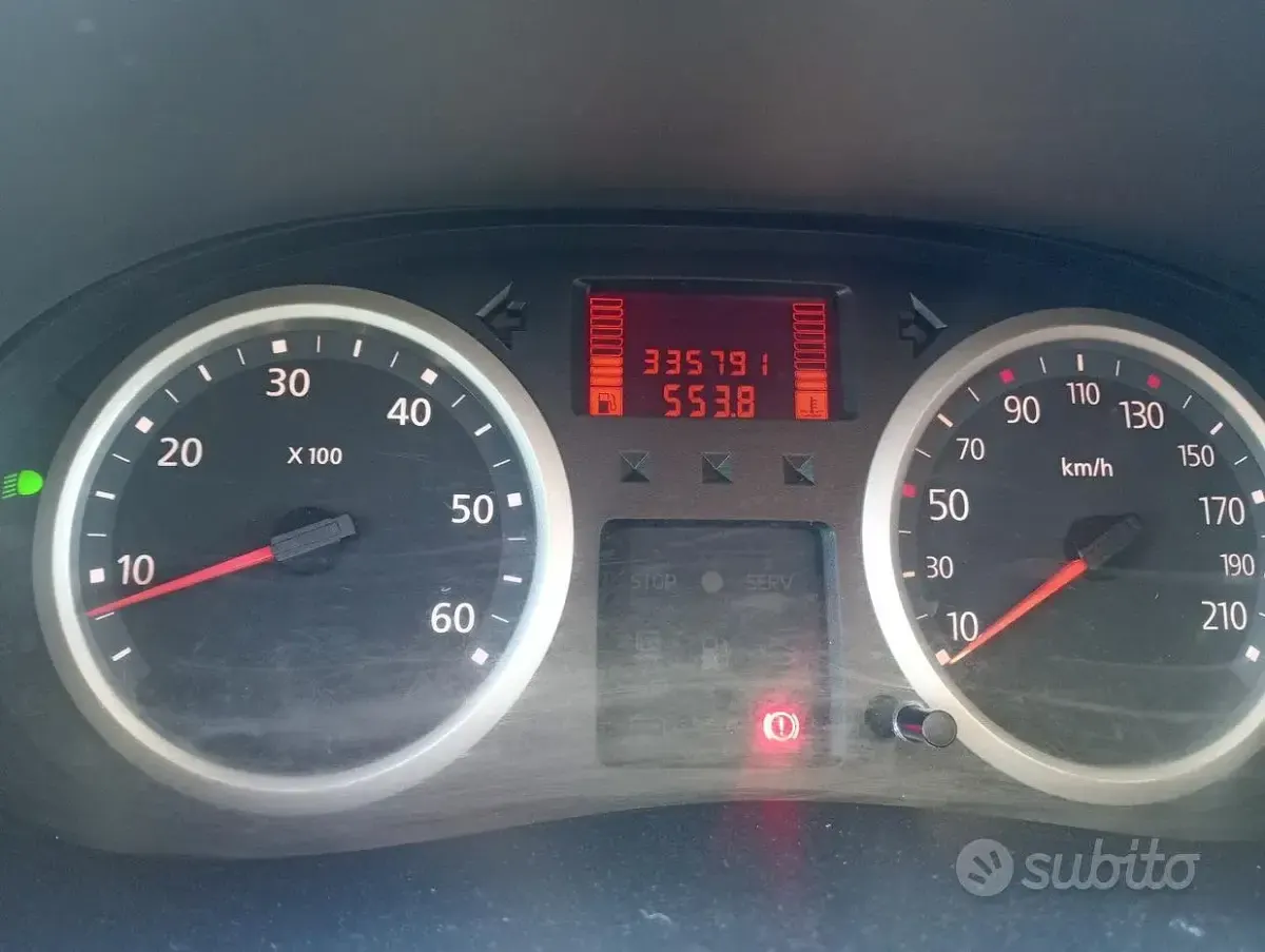 Usata Renault Trafic 114 CV (83 kW) 2011 Monovolume