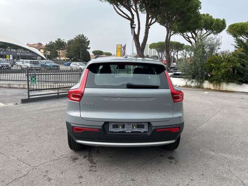 Usata Volvo XC40 163 CV (119 kW) 2024 Vapour grey SUV