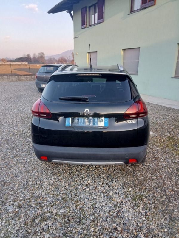 Usata Peugeot 2008 S 120 CV (88 kW) 2018 Nero SUV