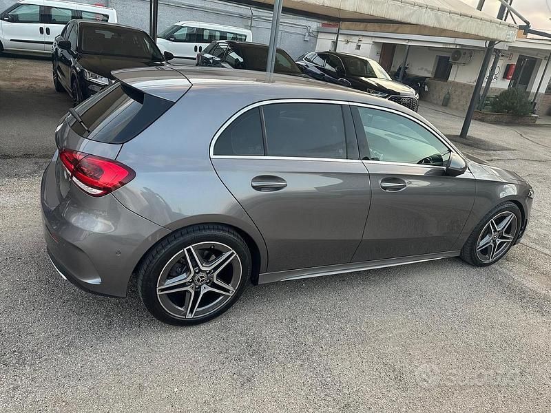 Usata Mercedes A180 2021 Grigio Berlina