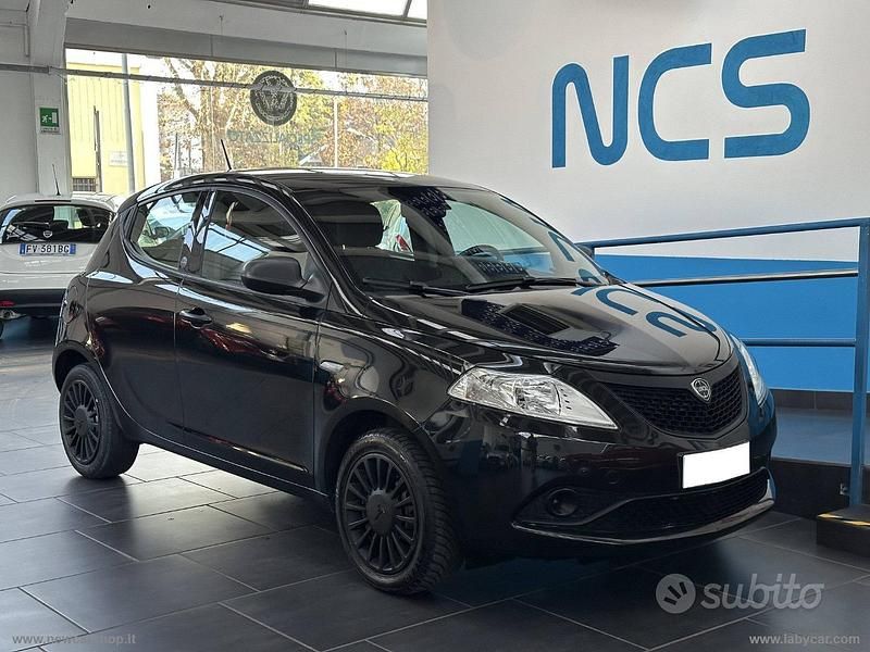 Usata Lancia Ypsilon S 69 CV (50 kW) 2021 Nero Utilitaria