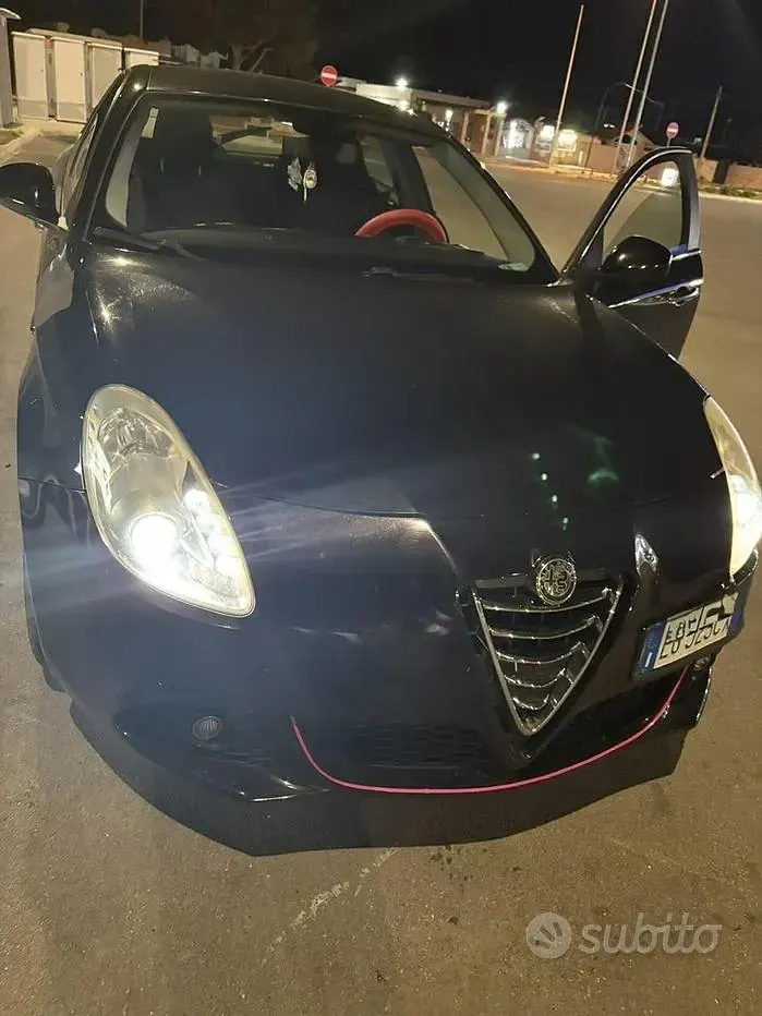 Usata Alfa Romeo Giulietta 140 CV (102 kW) 2011 Utilitaria