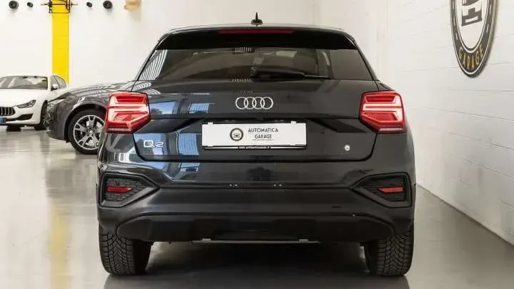 Usata Audi Q2 150 CV (110 kW) 2022 Grigio SUV